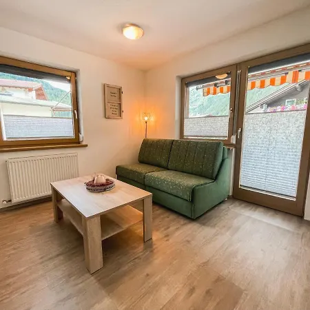 Apartament Zum Stoaner *